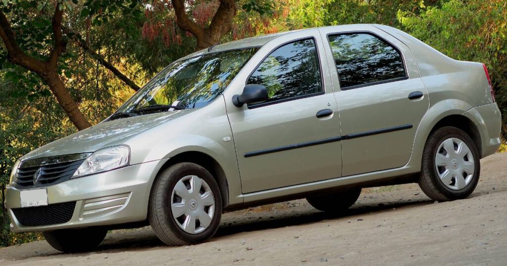 Renault Logan 1.6 Expression 2011