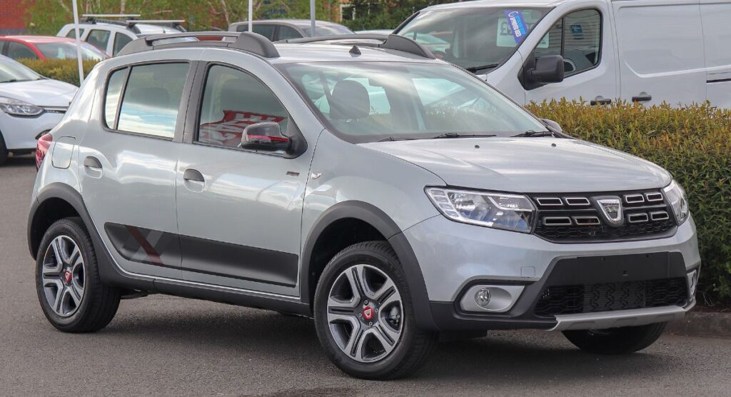 1000376681 2019 Dacia Sandero Stepway Techroad Frente.jpg