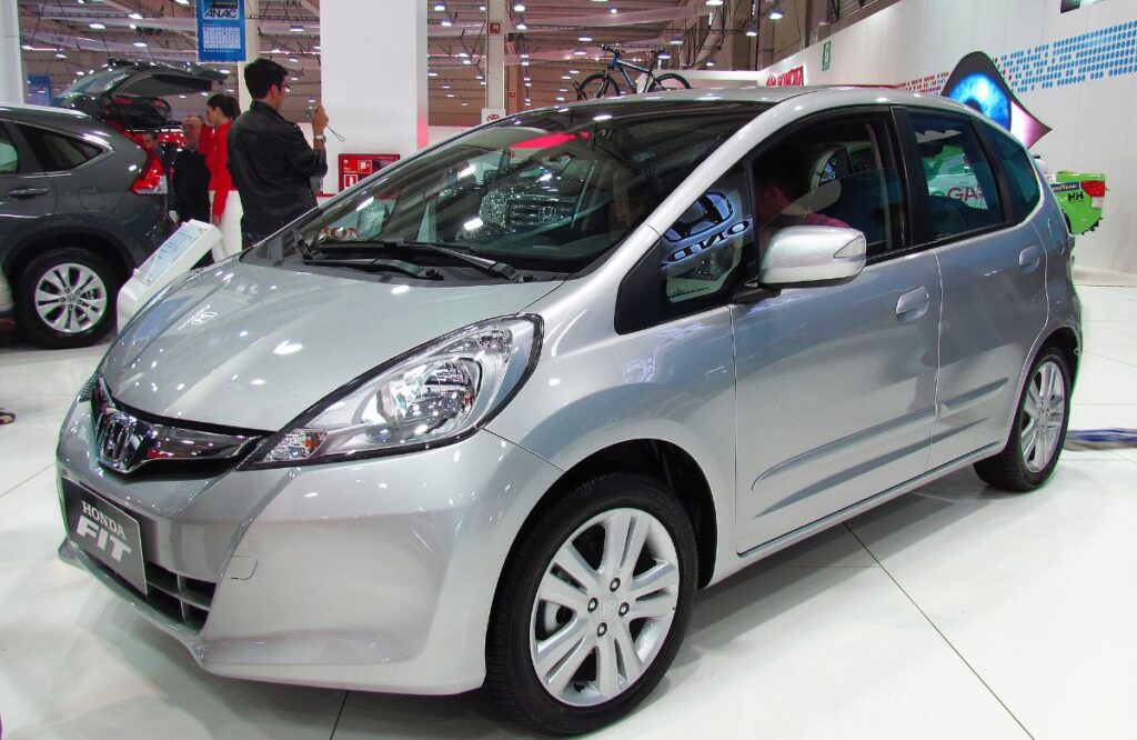 1000376688 Honda Fit 1.5 Type-S 2013